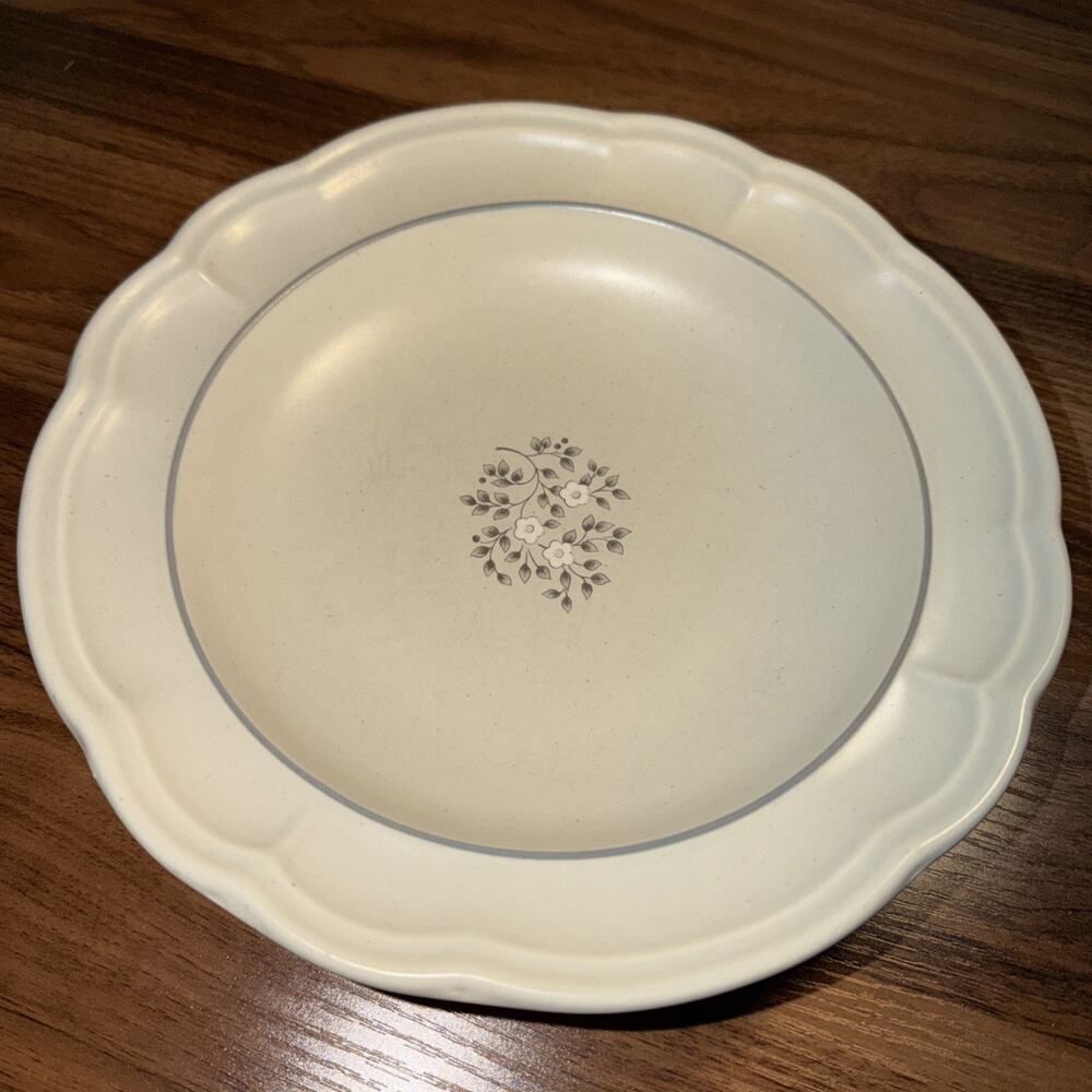 Pfaltzgraff Heirloom 9-1/4" Large Rim Soup Bowl - USA - EUC